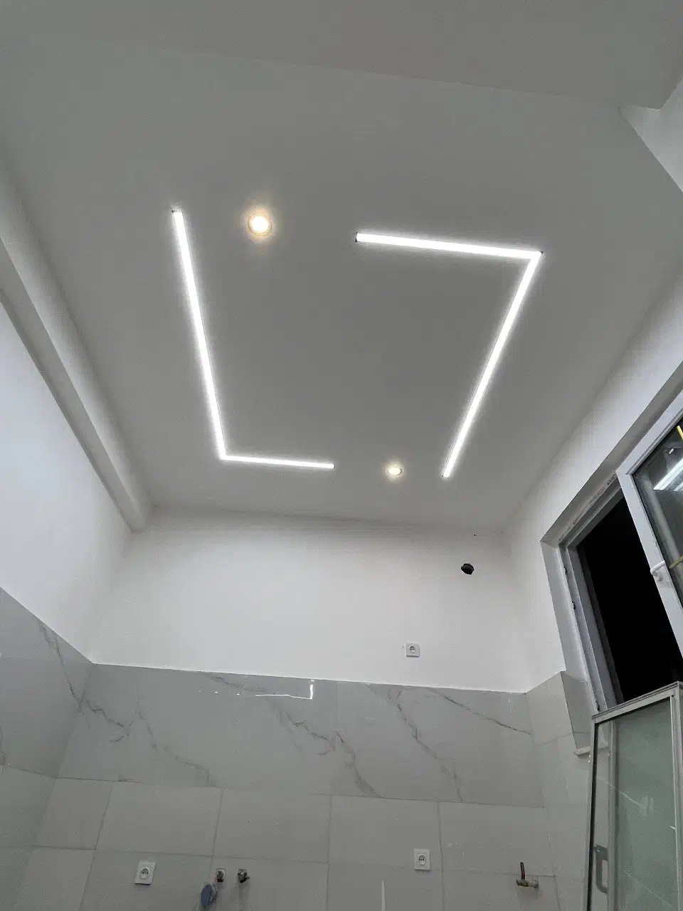 برقکار ساختمان / نور پردازی مدرن / لاین نوری|خدمات پیشه و مهارت|کیاشهر, |دیوار
