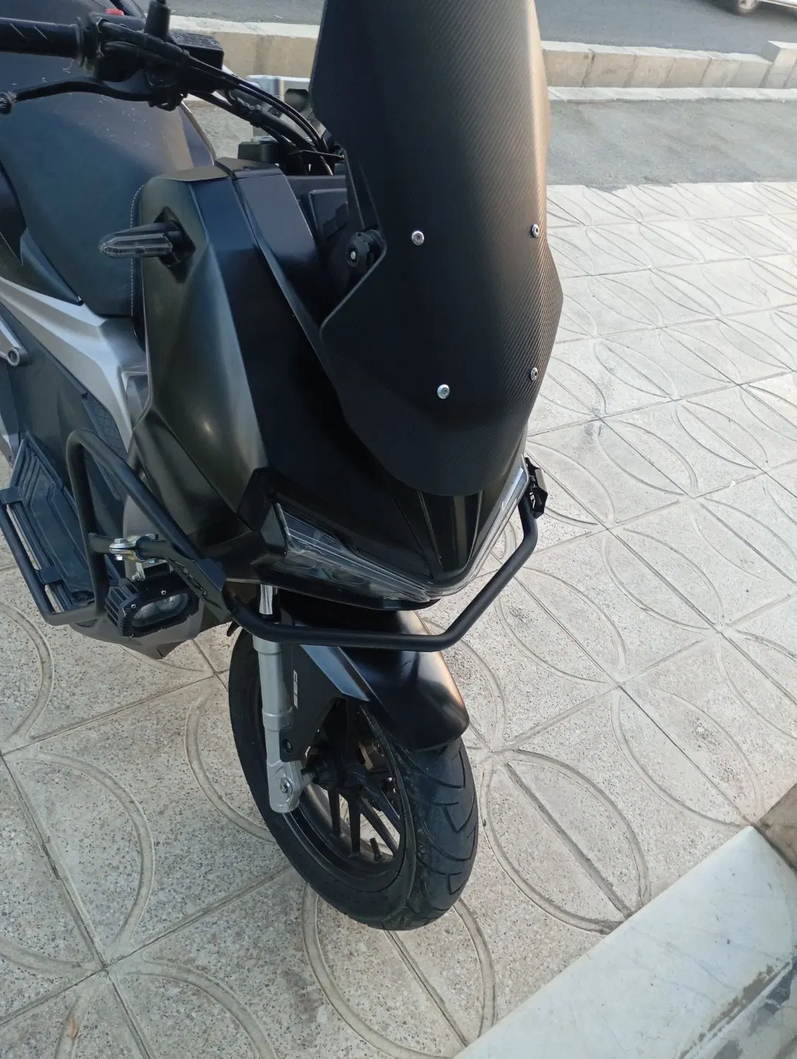 agv 150|موتورسیکلت|اندیشه, اندیشه فاز ۳|دیوار