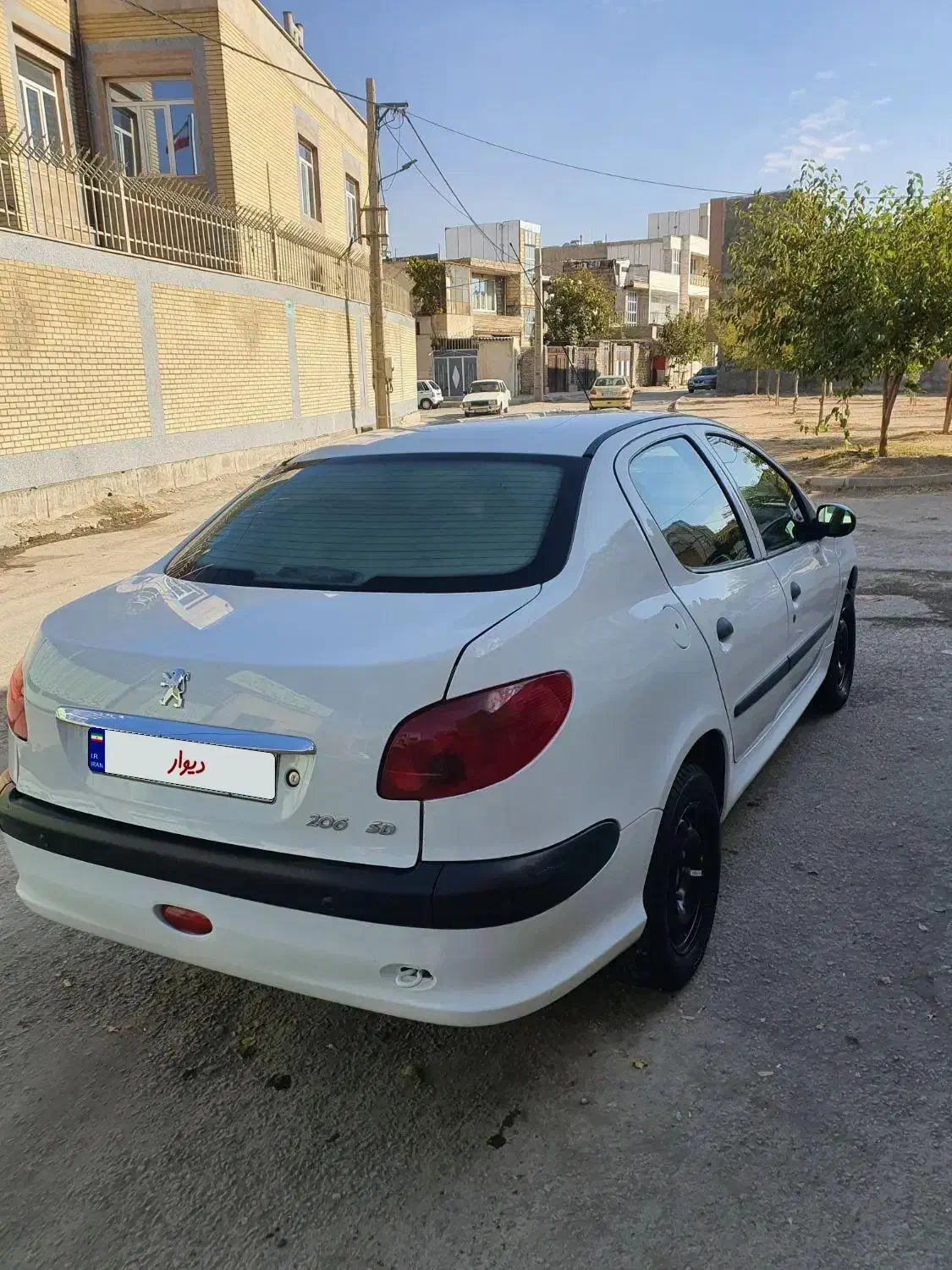 پژو ۲۰۶ اس دی تمیز ۹۸|خودرو سواری و وانت|کرمانشاه, |دیوار