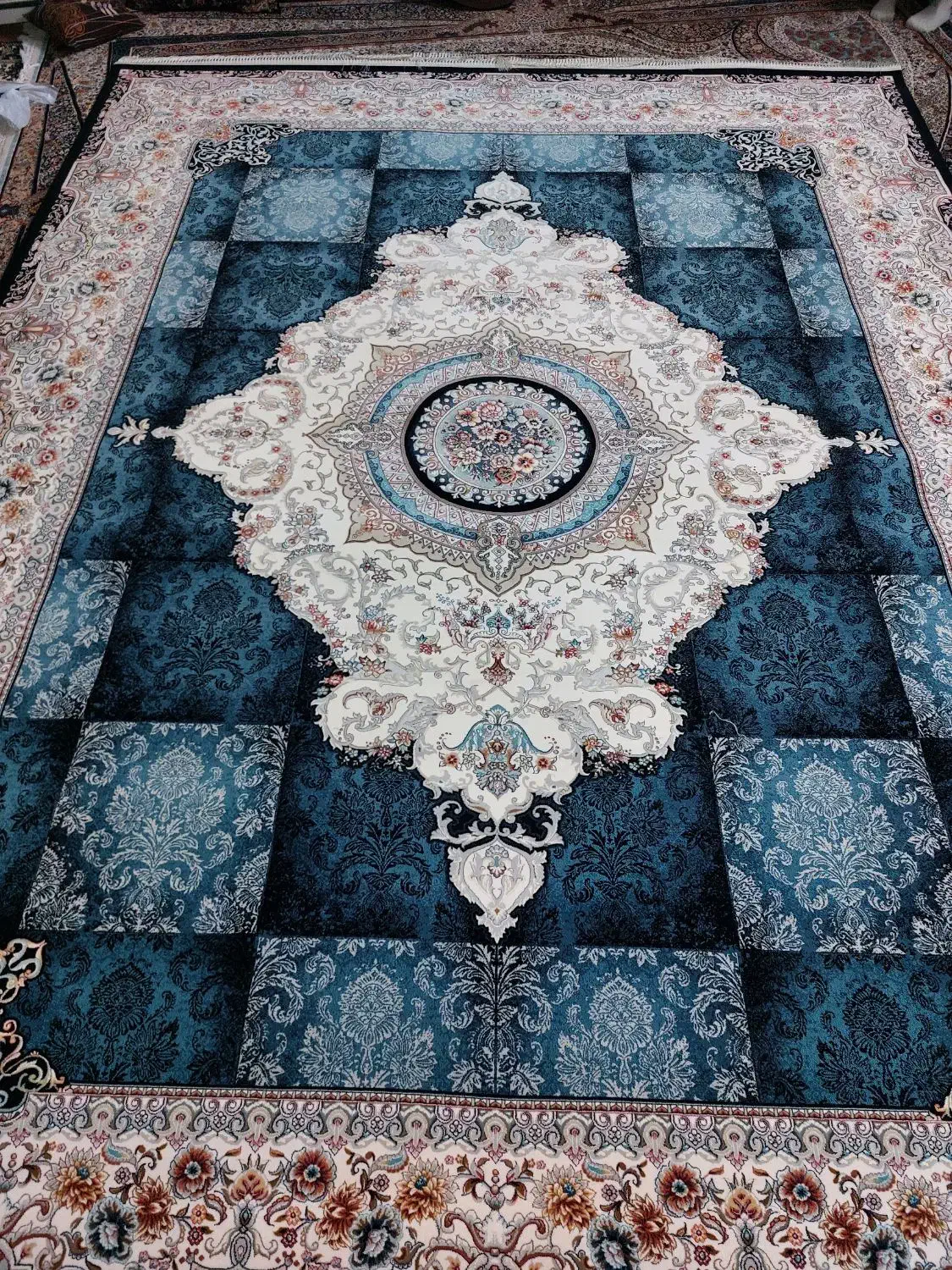 فرش ۱۲متری نو|فرش|شاهرود, |دیوار