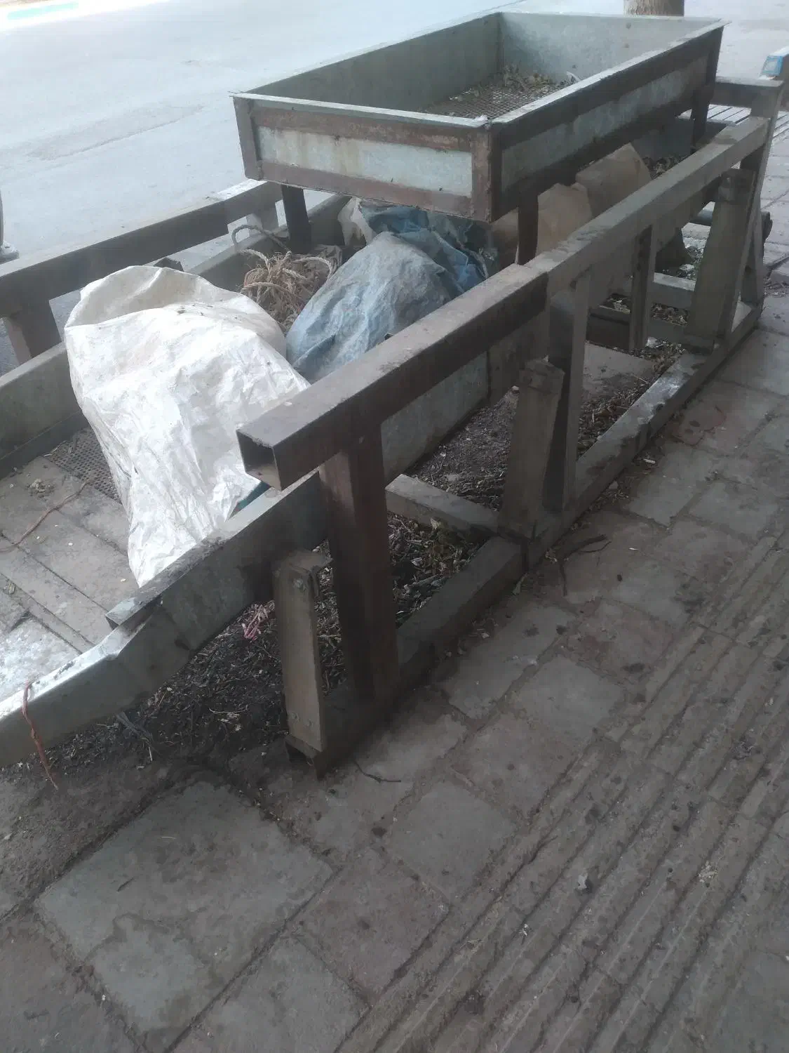 دو عدد باسکو با یک سرند کشمش|ماشینآلات صنعتی|قزوین, |دیوار