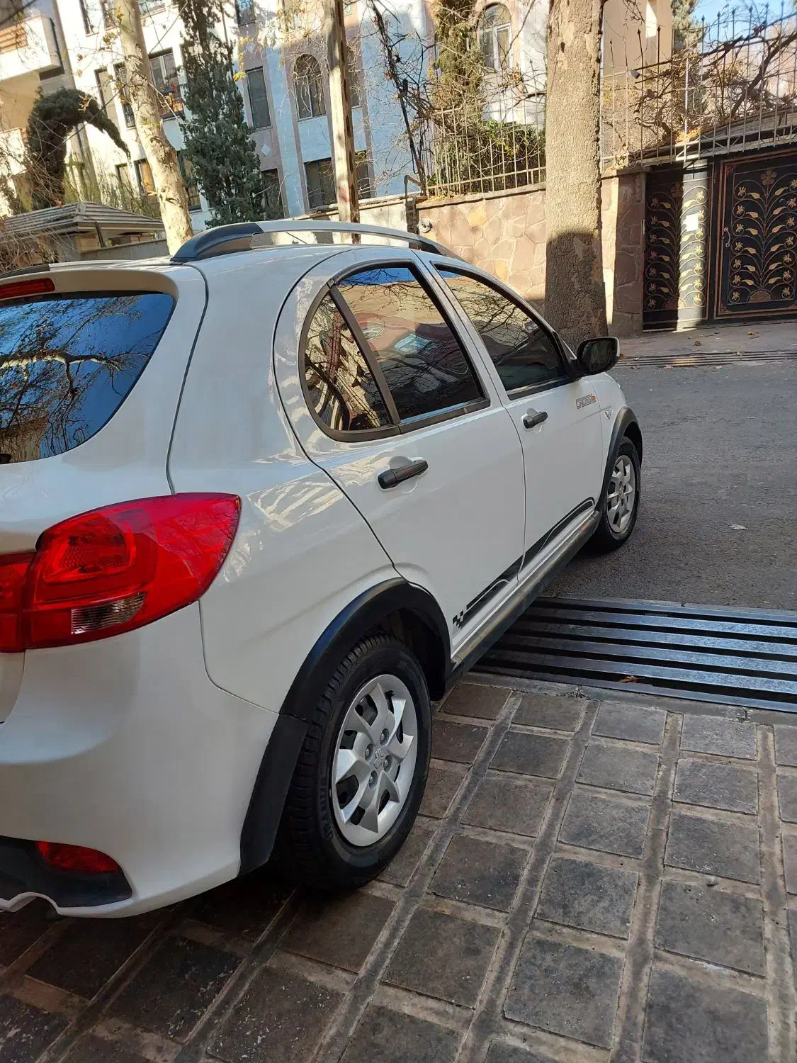 کوییک سفیددرحدصفر،بسیارتمیز وکم کارکرد|خودرو سواری و وانت|کرج, شهرک ولیعصر|دیوار