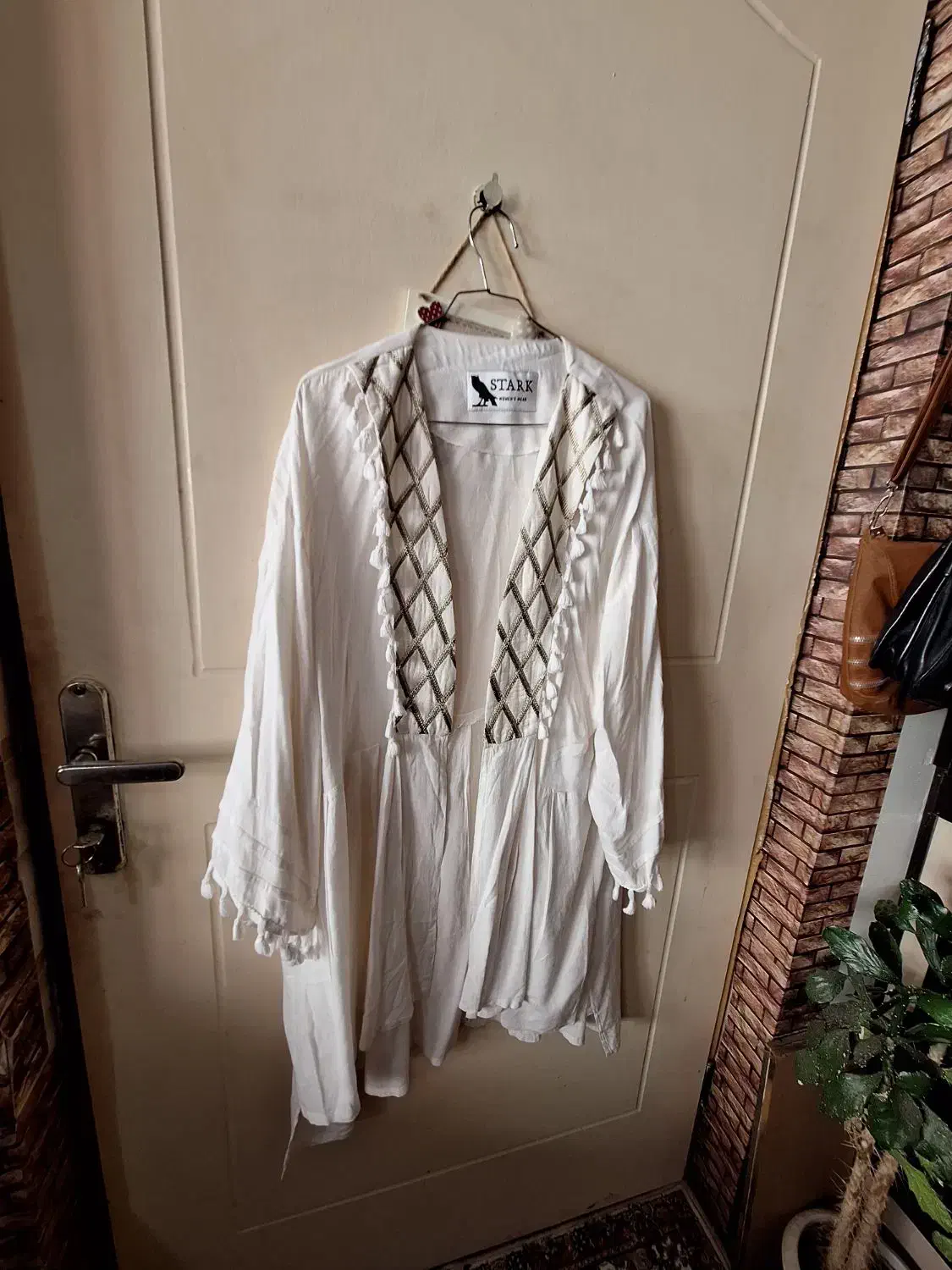 مانتو پالتو در حد تقریبی ۱۰۰عدد یک جا میفروشم|لباس|سهند, |دیوار