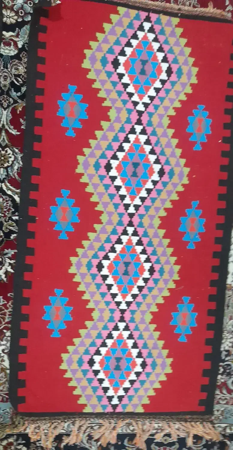 گلیم دست بافت|گلیم، جاجیم، گبه|قم, مهر آباد|دیوار