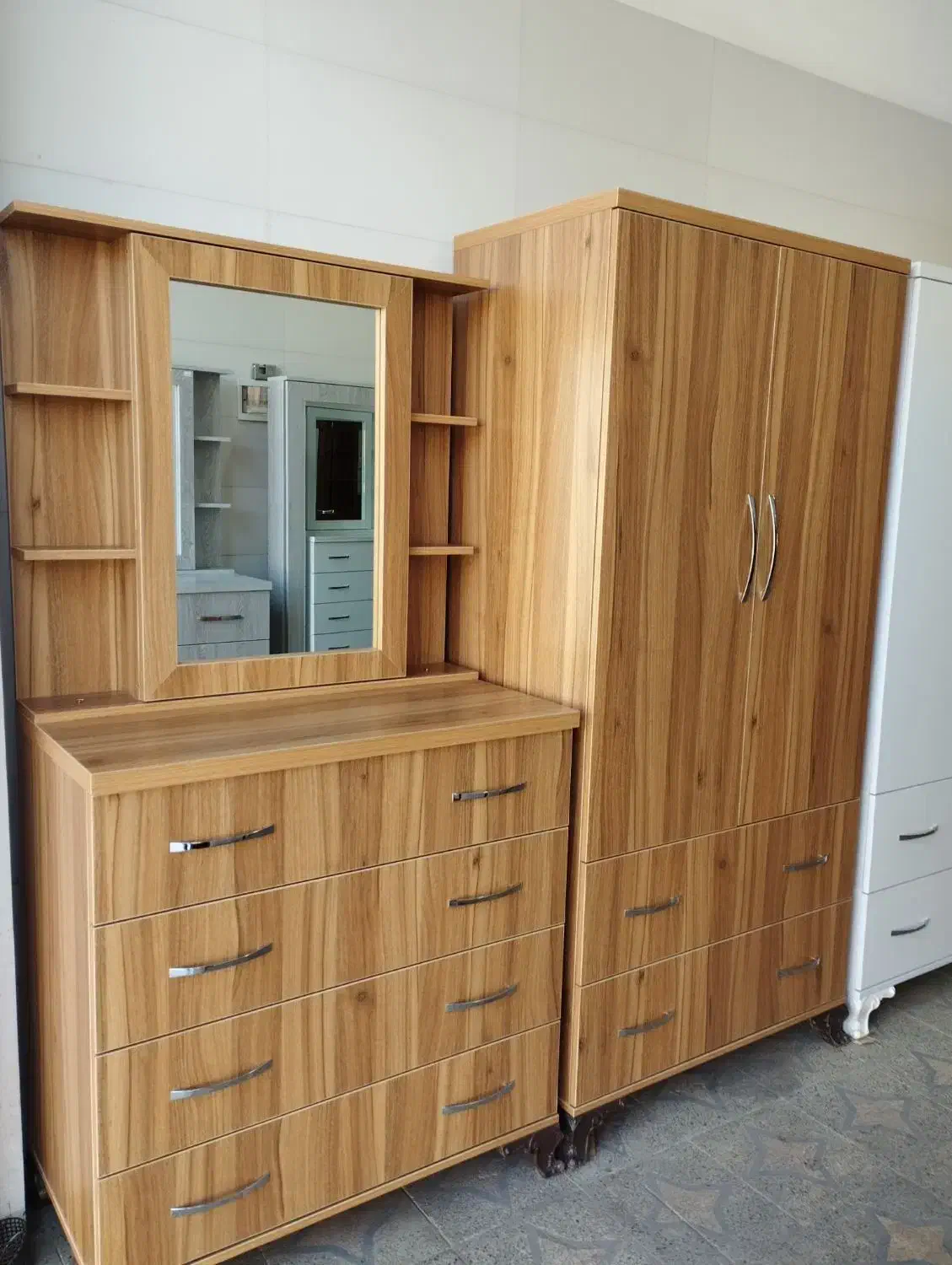 کمد دراور|جاکفشی، کمد، دراور|کرمان, |دیوار