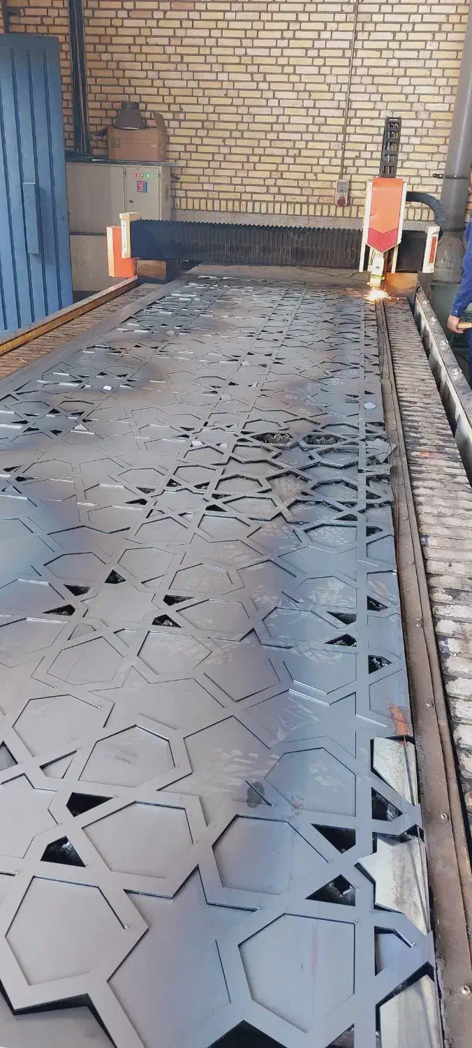 استخدام اپراتور لیزر cnc و کارگر ساده|استخدام صنعتی، فنی، مهندسی|مشهد, خین عرب|دیوار