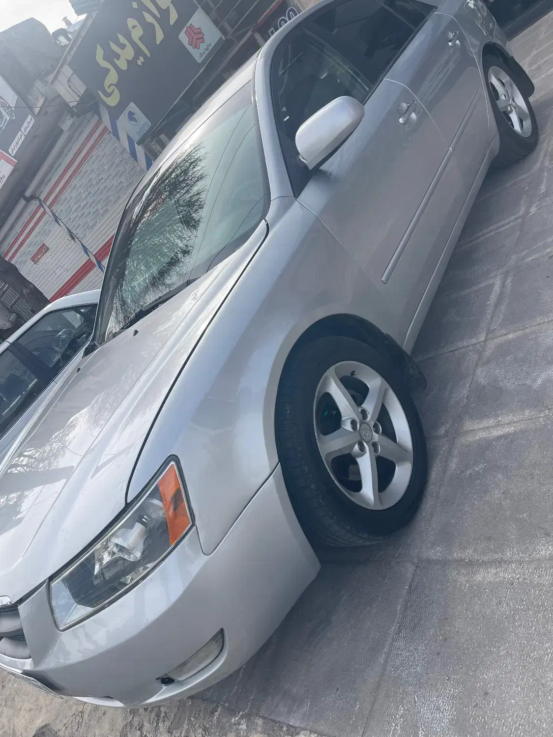 ماشین|خودرو سواری و وانت|قم, چهل درخت‎|دیوار