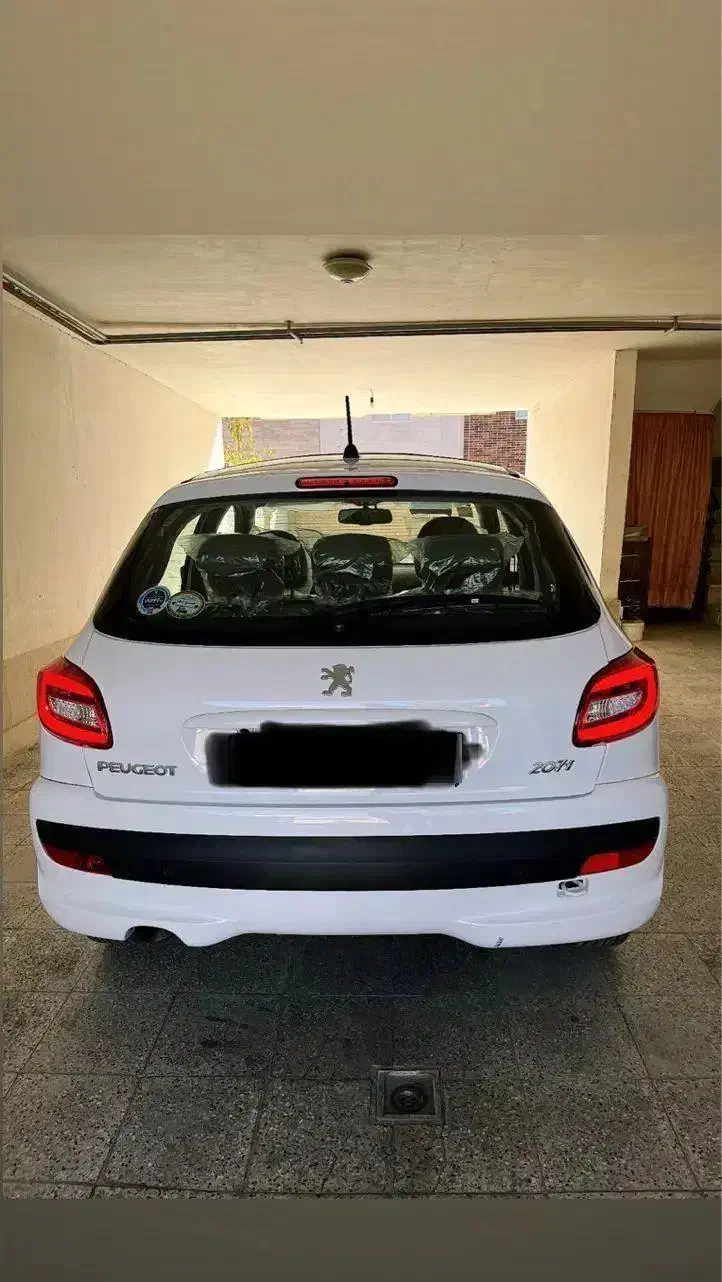 پژو ۲۰۷ پاناروما سقف شیشه ای مدل ۴۰۴ ارتقا یافته|خودرو سواری و وانت|مشهد, آزادشهر|دیوار