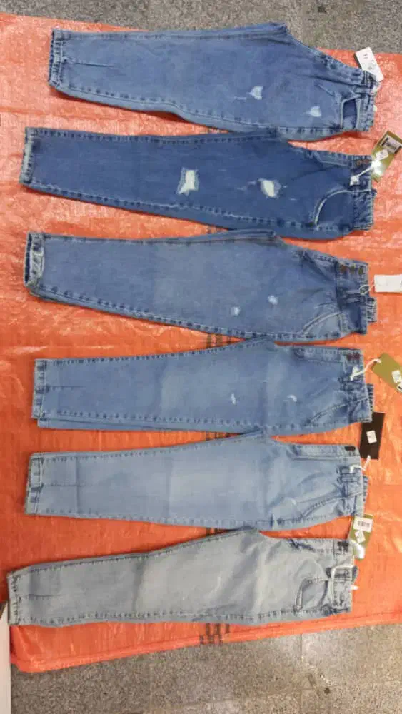 شلوار جین مام فیت و کت جین فقط عمده|عمده‌فروشی|تهران, چیتگر شمالی|دیوار