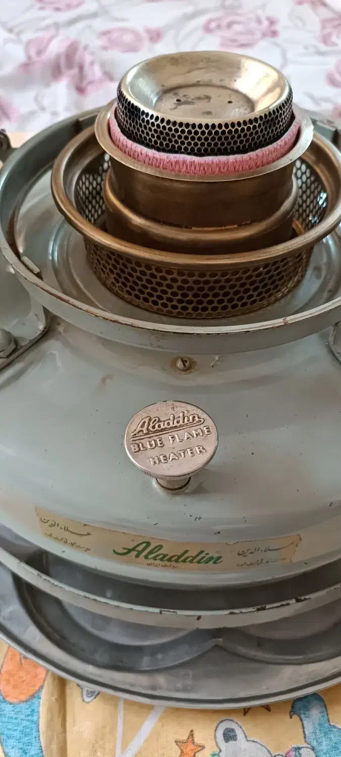 چراغ نفتی علاالدین|کلکسیون اشیاء عتیقه|برخوار, |دیوار