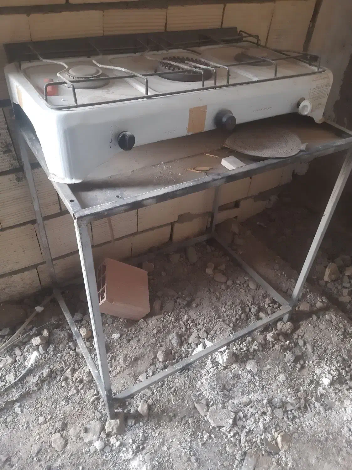 چهار پایه فلزی|ابزارآلات|مشهد, استاد یوسفی (شهرک غرب)|دیوار