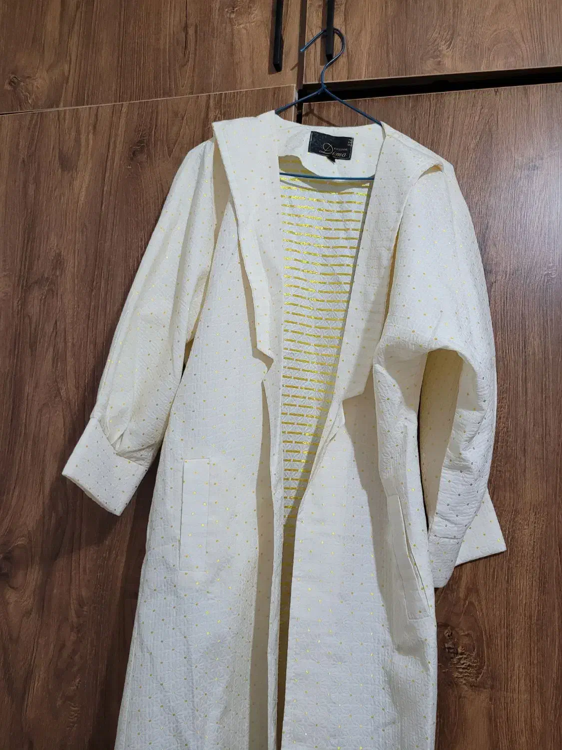 لباس زنانه|لباس|هشتگرد, فاز ۷ مهستان|دیوار