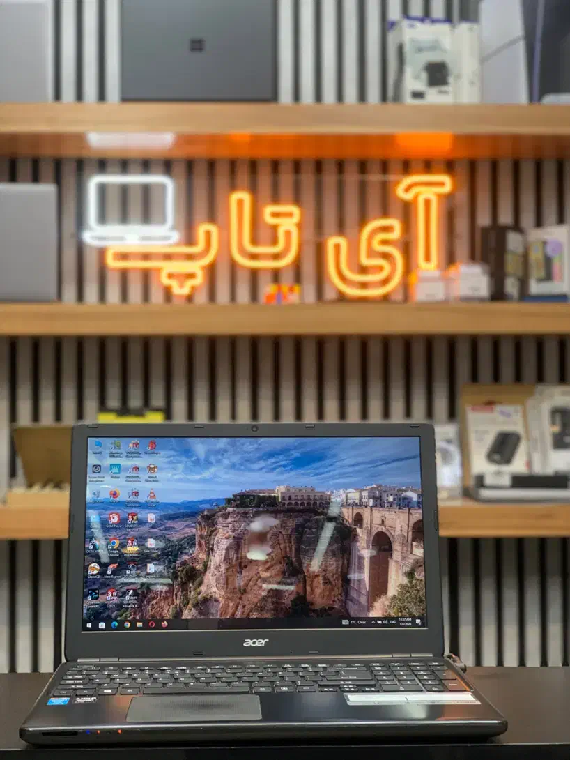 با جعبه   Core i5 گرافیک دار|رایانه همراه|قم, صفائیه|دیوار