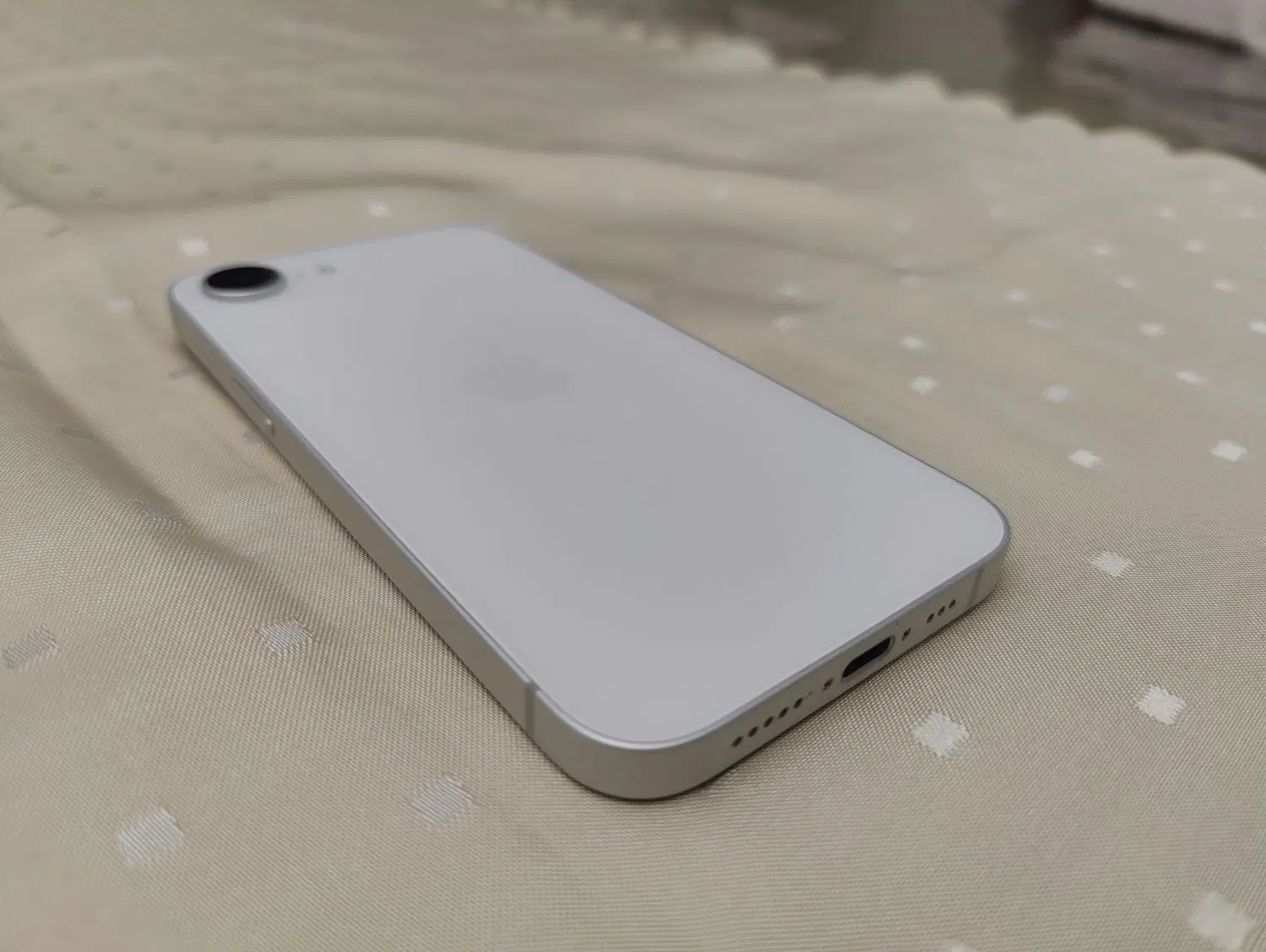 iPhone 16e 128 رجیستر|موبایل|تهران, گاندی|دیوار