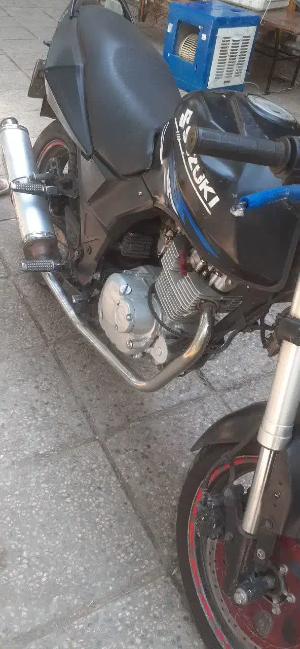 پیشرو ۲۰۰|موتورسیکلت|شیراز, بالا کفت|دیوار