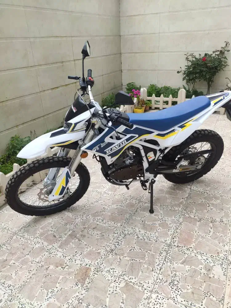 موتور سیکل.کویر۲۰۰ تی ۴ در حد نوع. بسیار تمیز و|موتورسیکلت|تالش, هشتپر|دیوار