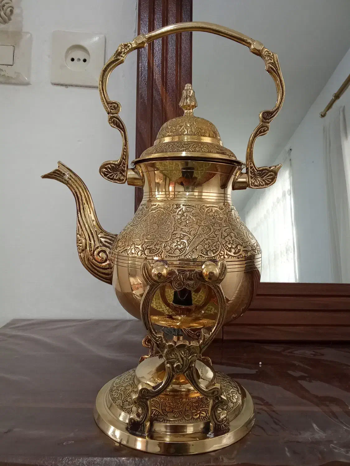 لوازم برنز و مس و برنج|کلکسیون اشیاء عتیقه|نهاوند, |دیوار