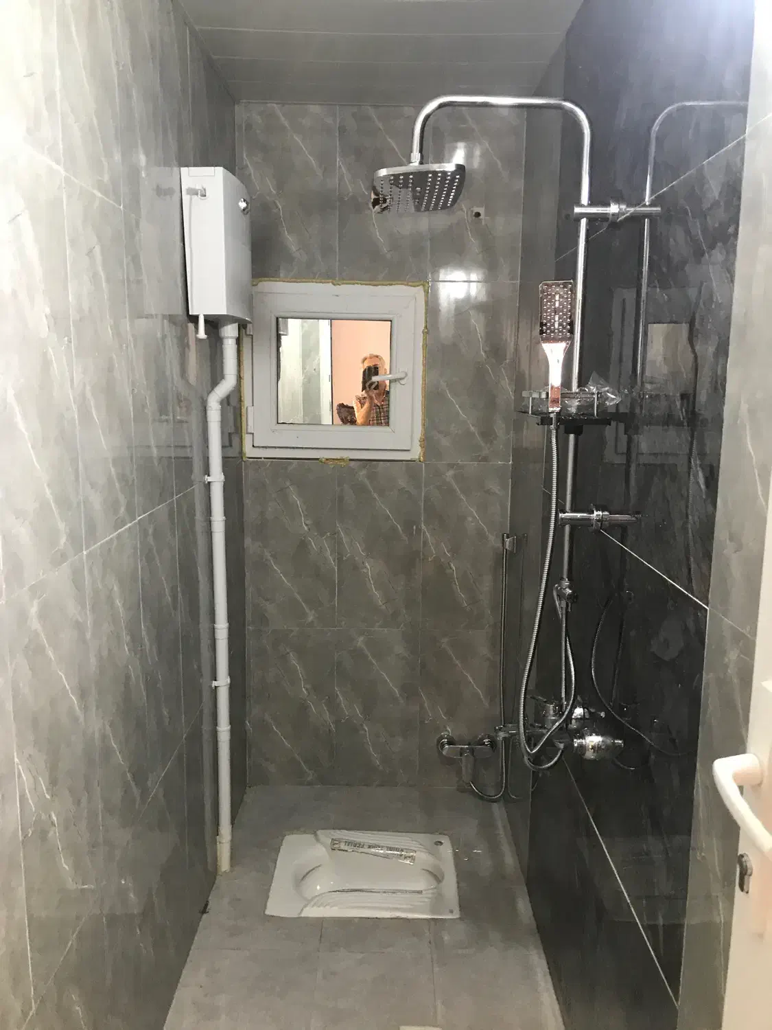 نصاب لوله کشی آب و شوفاژ/فاضلاب/برق کشی ساختمان|خدمات پیشه و مهارت|شیراز, کرونی(خاتونک)|دیوار