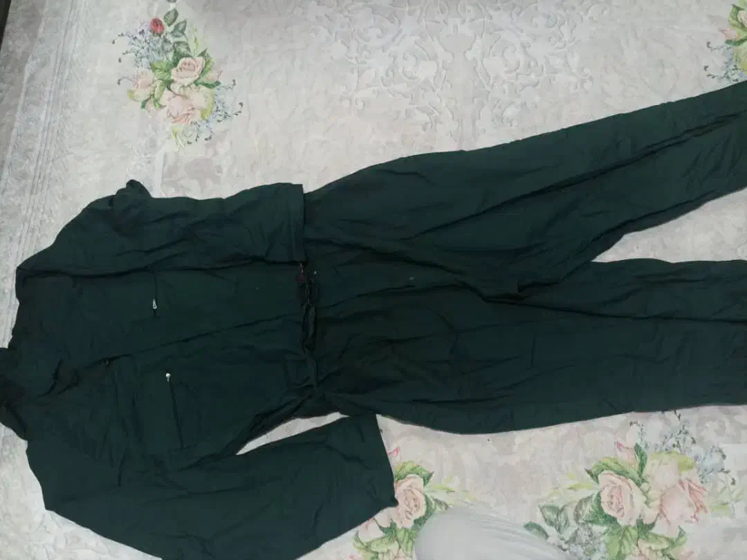 تعدادی لباس کار نو و همین طور لباس سربازی نو|لباس|کرج, فاز ۳ گوهردشت|دیوار