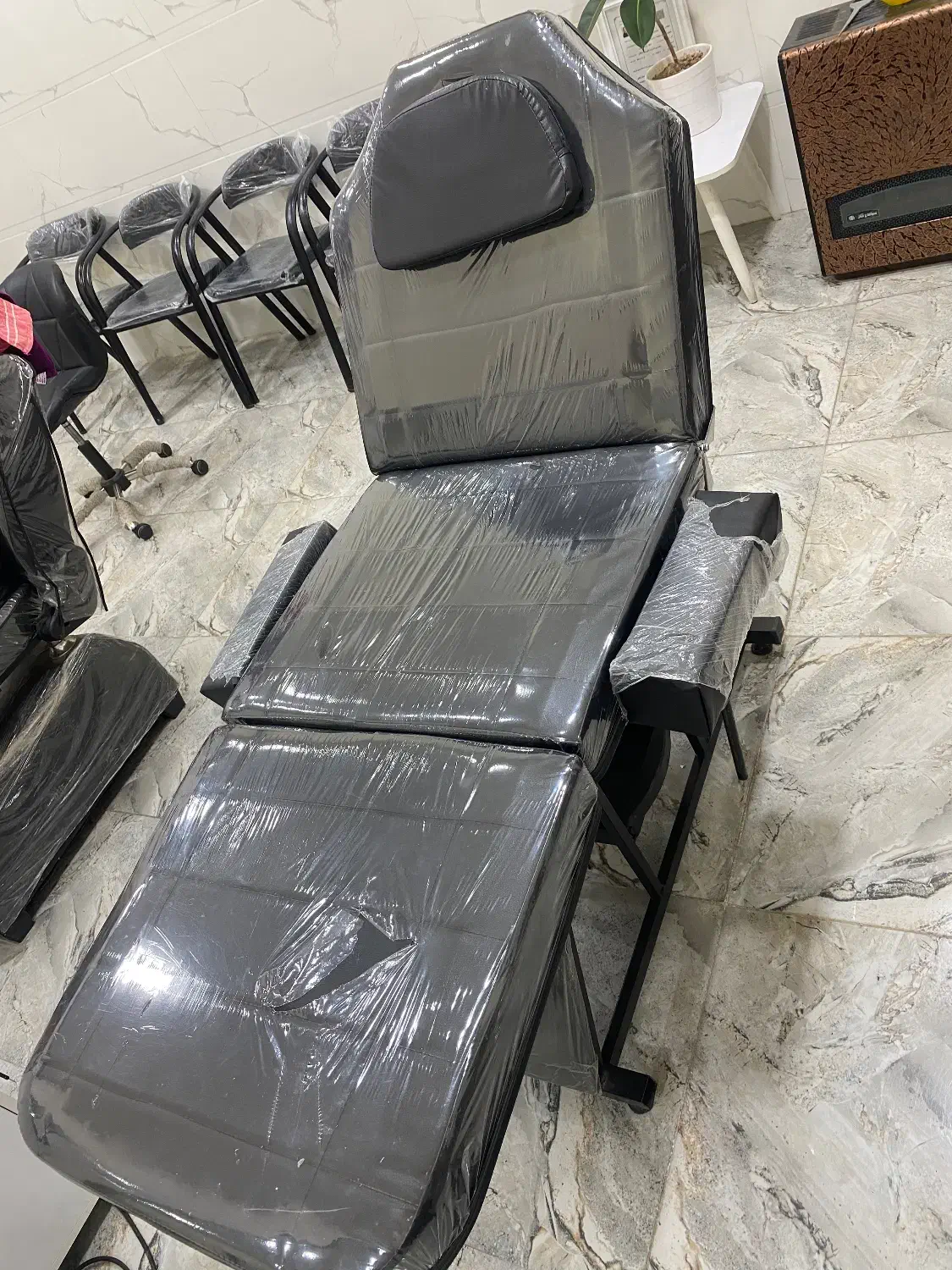 صندلی مژه|آرایشگاه و سالنهای زیبایی|رشت, گیل|دیوار