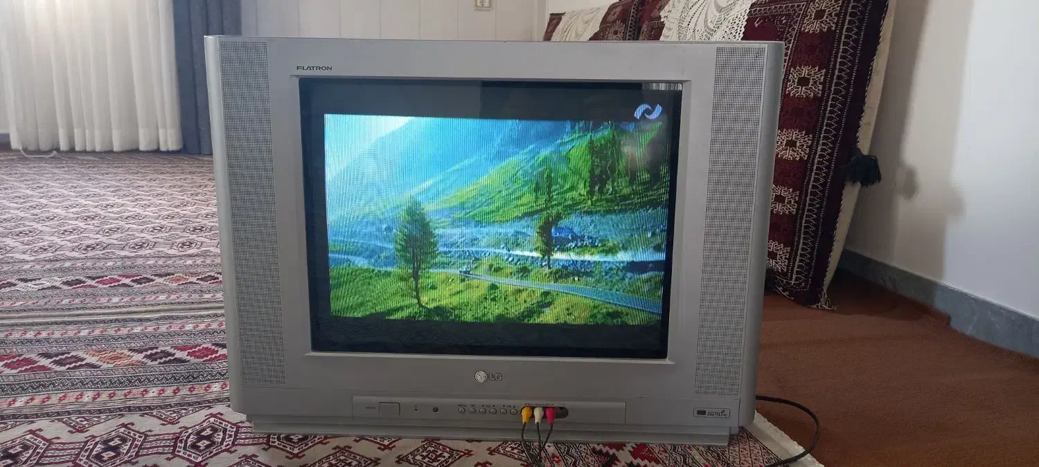 تلویزیون ال جی ۲۱ اینچ کارکرده|تلویزیون و پروژکتور|گمیشان, |دیوار