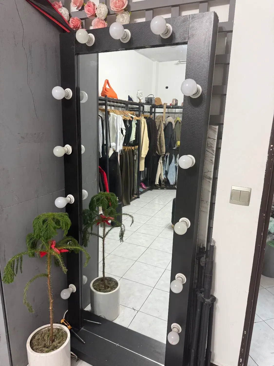 میزآینه میکاپ چراغ دار /آینه قدی چراغ دار در حدنو|مبلمان اداری|تهران, آسمان|دیوار