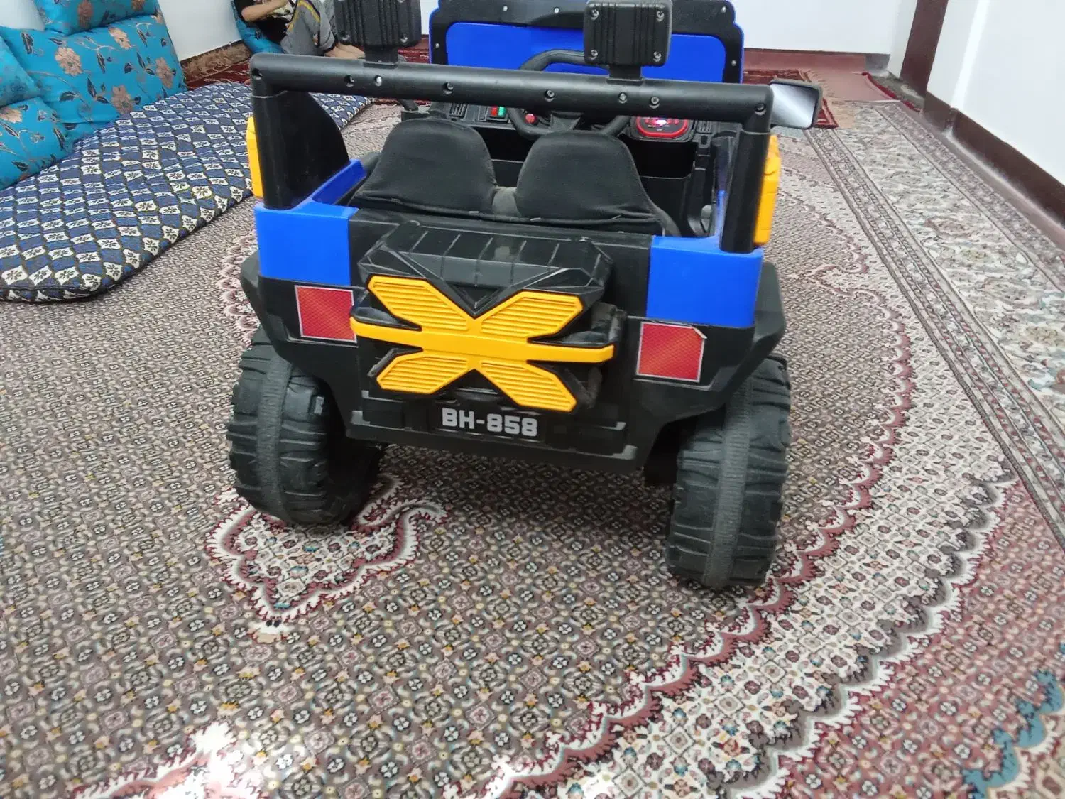 ماشین شارژی|اسباب‌بازی بچه|زاهدان, |دیوار