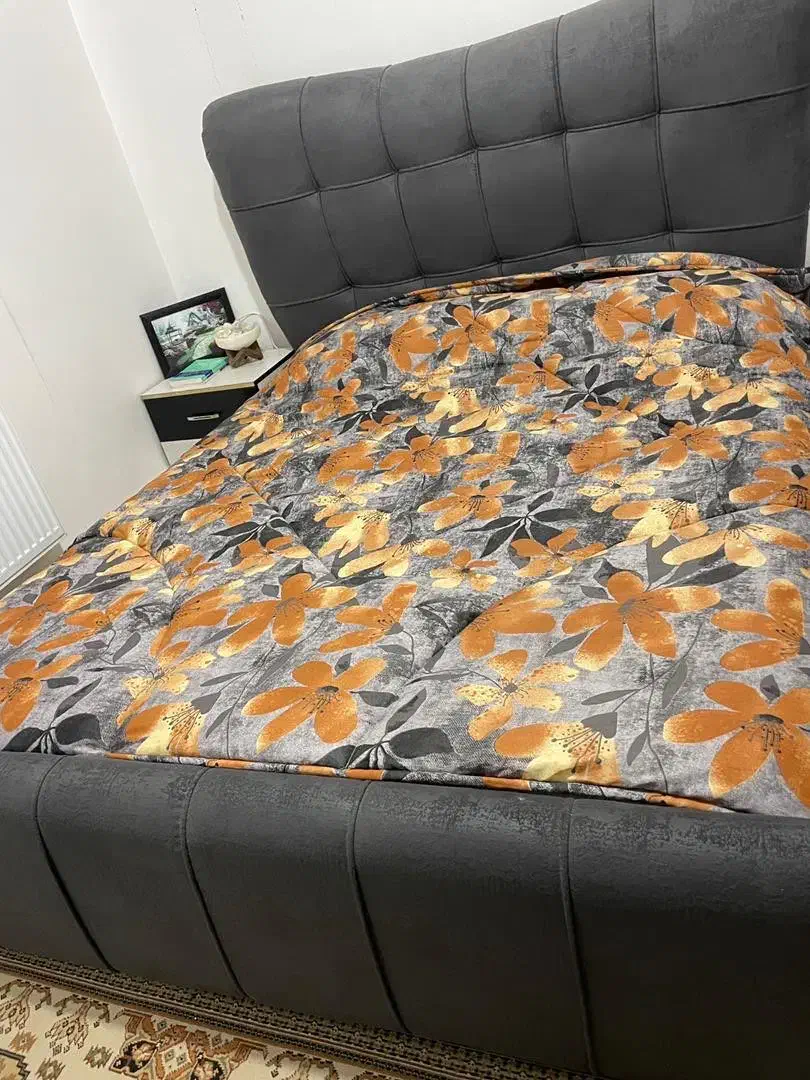 تخت دونفره همراه با تشک|تشک تختخواب|خوی, |دیوار