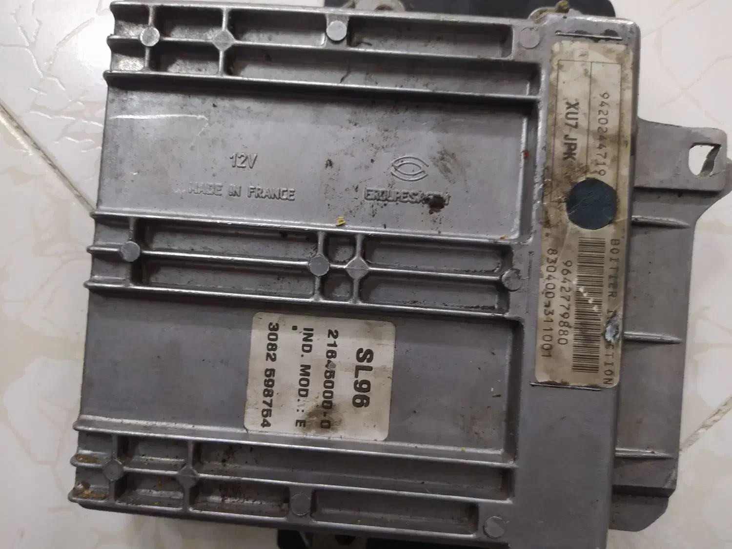 ای سی یو پیکان|قطعات یدکی و لوازم جانبی|اصفهان, برازنده|دیوار