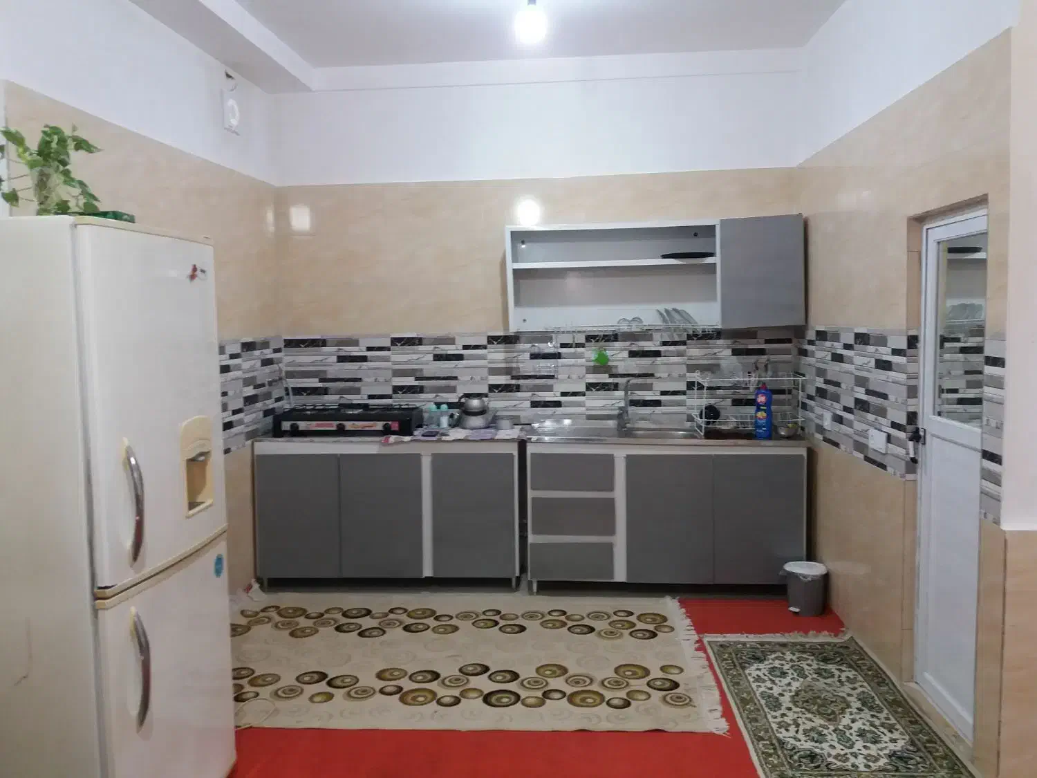 سوئیت نوساخت با امکانات کامل و کولر|اجارهٔ کوتاهمدت آپارتمان و سوئیت|شیرگاه, |دیوار