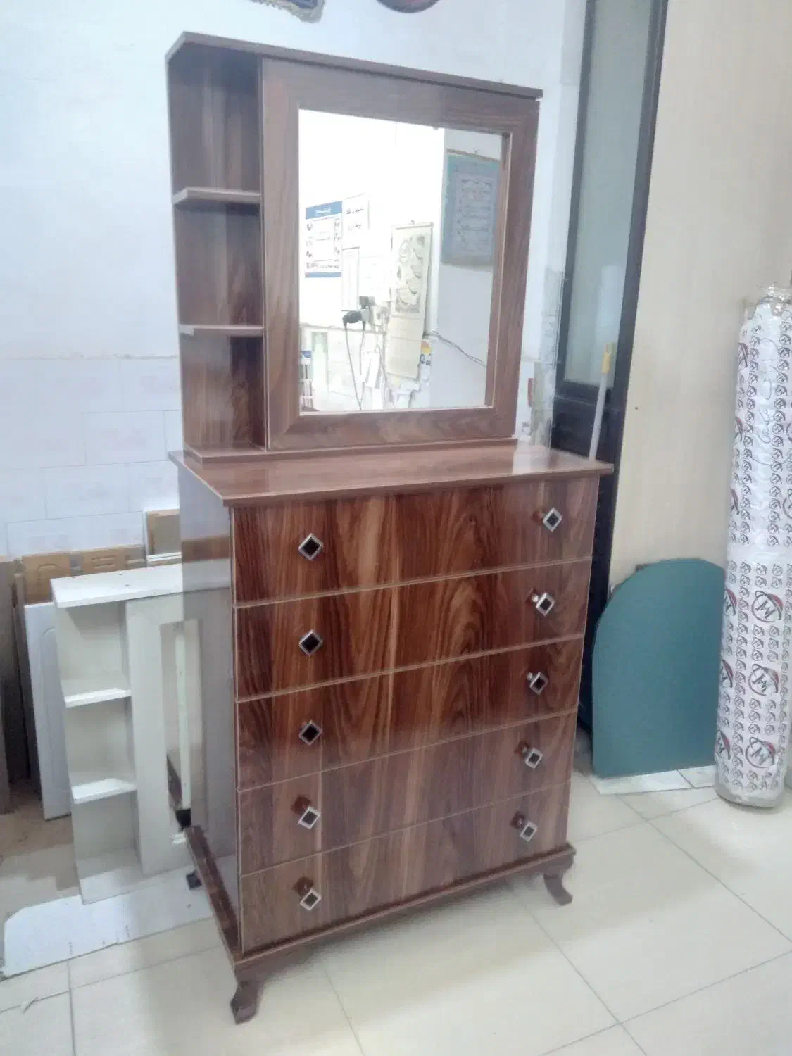 کمد و دراور|جاکفشی، کمد، دراور|اراک, |دیوار