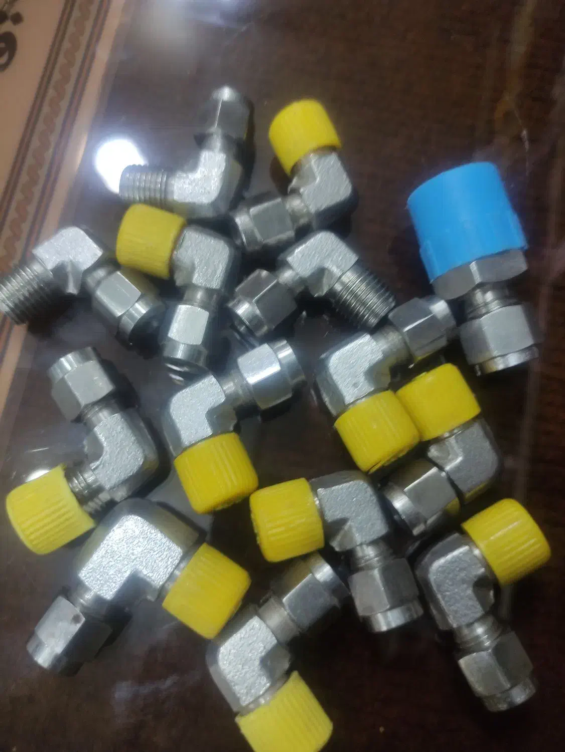 فروش تعدادی اتصالات استیل 316|ماشین‌آلات صنعتی|اهواز, کوی آغاجاری|دیوار