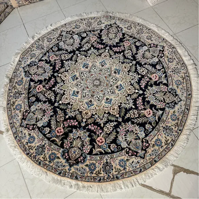 گرد های دستبافت نایین|فرش|اصفهان, نقش جهان|دیوار