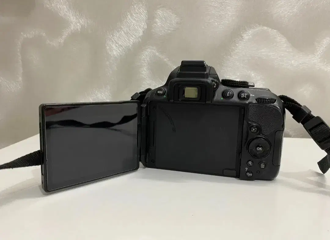 دوربین نیکون 5300|دوربین عکاسی و فیلمبرداری|اراک, |دیوار