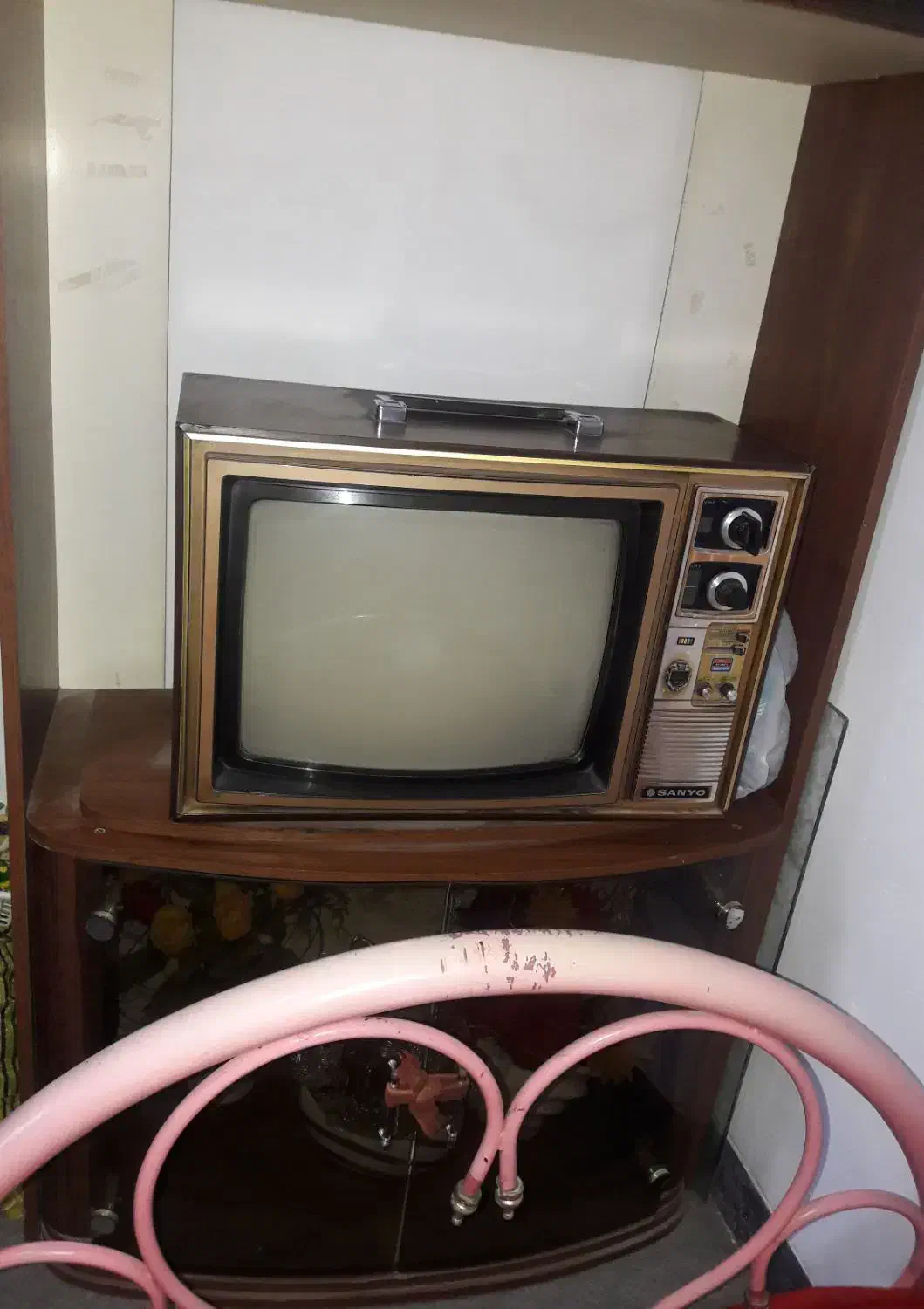 تختخواب وتشک میزتلویزیون ولوازم منزل|صنایع دستی و سایر لوازم تزئینی|زاهدان, |دیوار