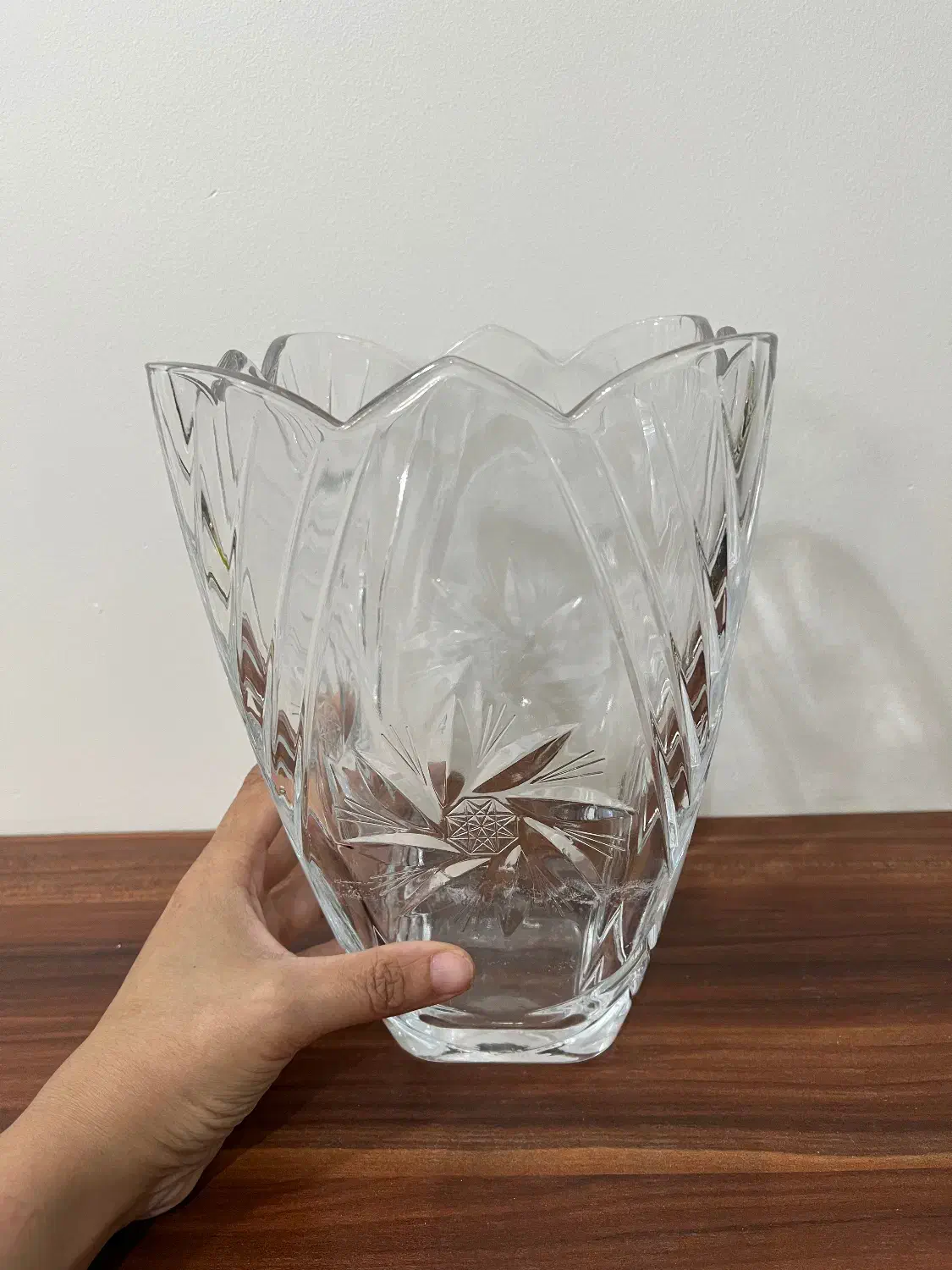 گلدان بزرگ بوهمیا چک|صنایع دستی و سایر لوازم تزئینی|بابل, |دیوار