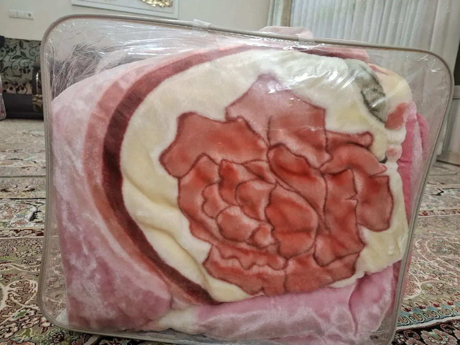 پتو دونفره گلبافت و عربی نو نو|رختخواب، بالش، پتو|مشهد, آزادشهر|دیوار