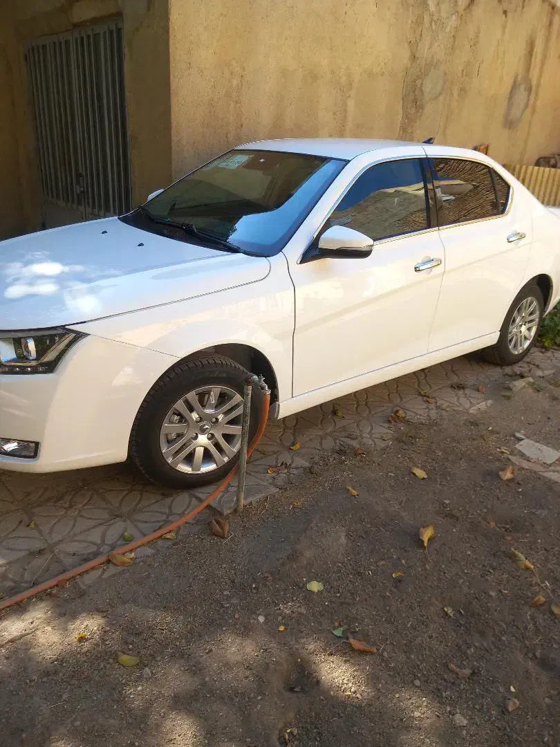 دنا پلاس ۶ سرعته صفر|خودرو سواری و وانت|همدان, |دیوار