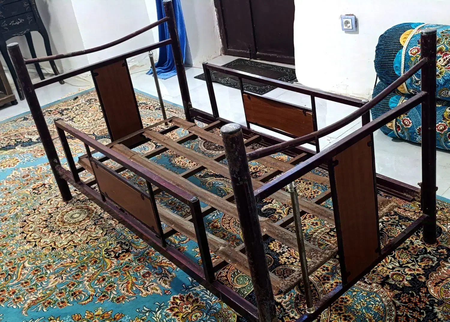 تخت بچگانه|تخت و سرویس خواب|کنارک, |دیوار