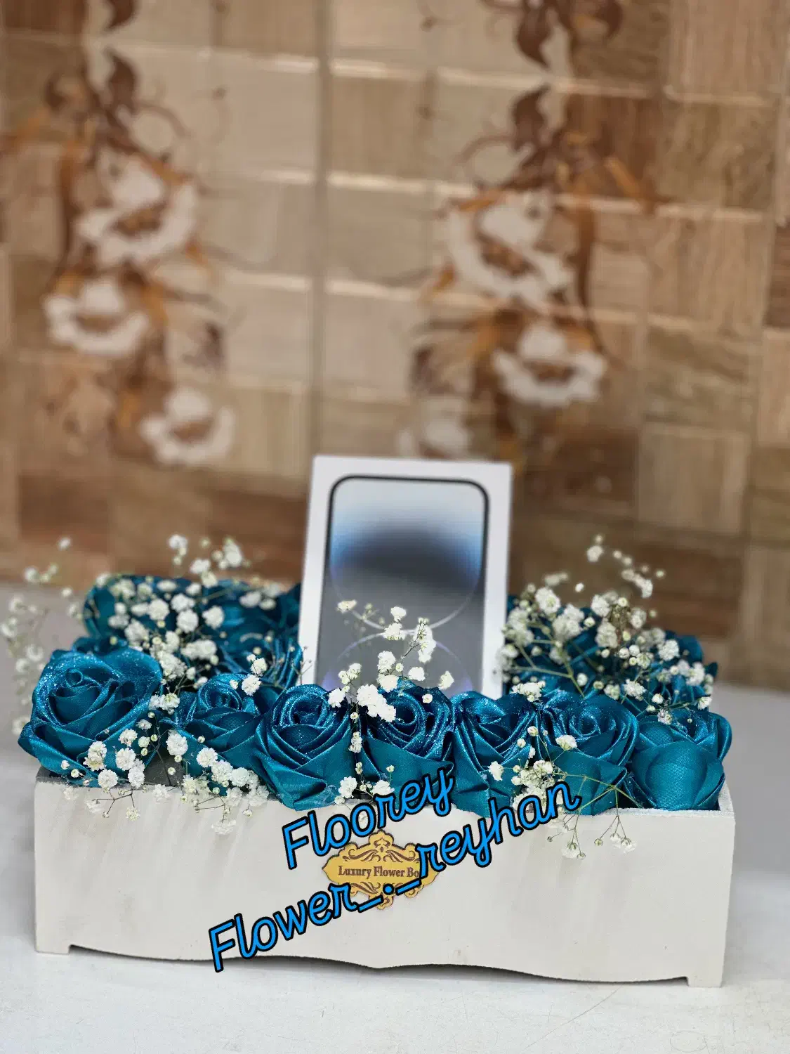 باکسو دسته گل روبانی|گل مصنوعی|شاهینشهر, خبرنگار|دیوار