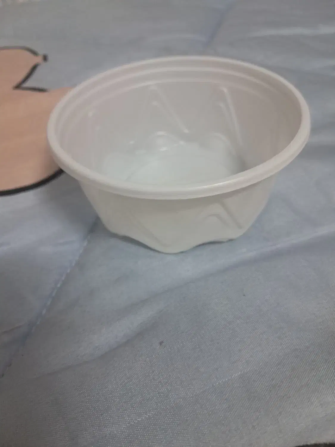 چندتا ظرف غذا وکاسه ی خورش تک نفره|ظروف نگهدارنده، پلاستیکی، یکبارمصرف|بیرجند, |دیوار