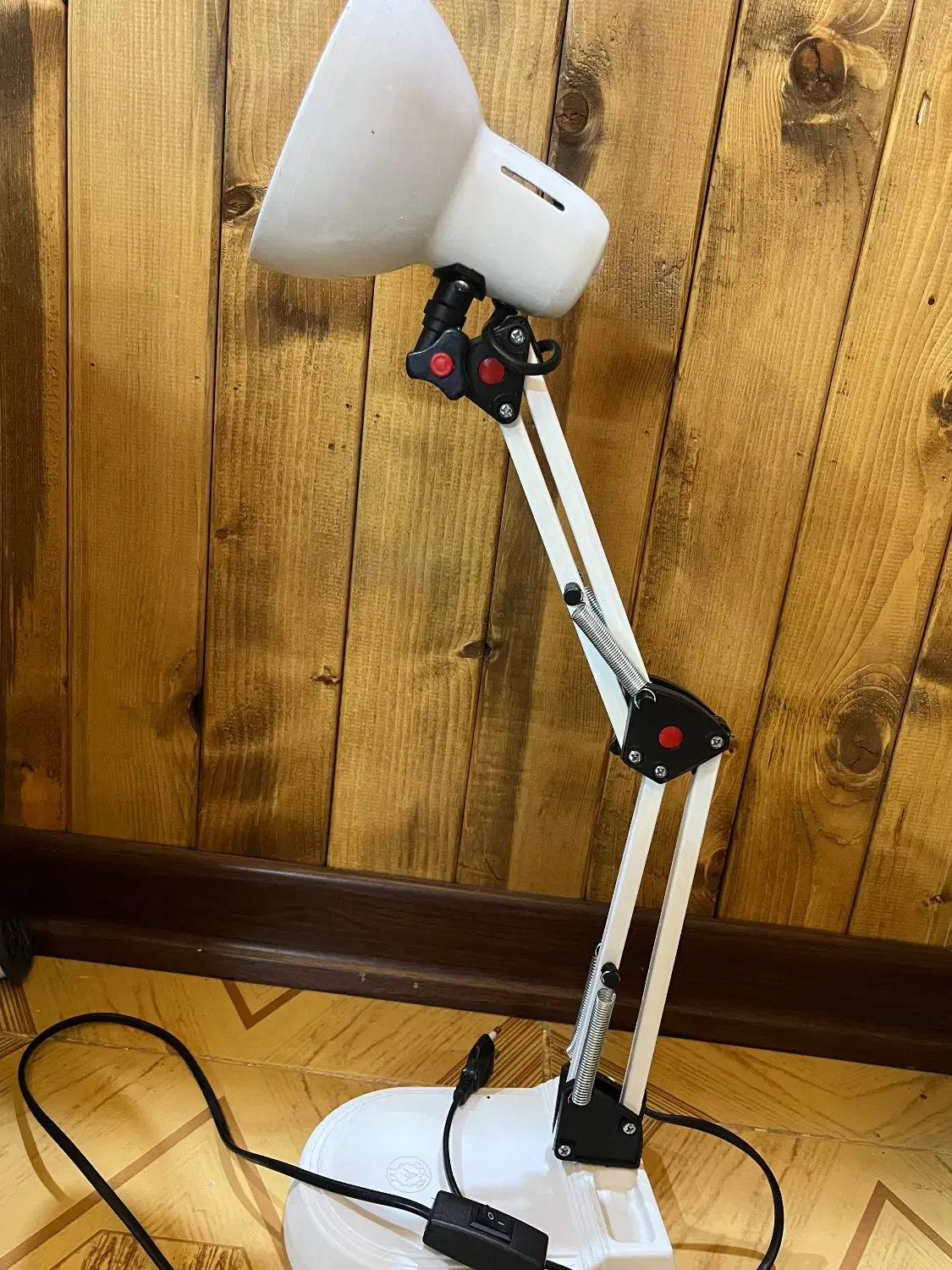 چراغ مطالعه|چراغ خواب و آباژور|سیرجان, |دیوار