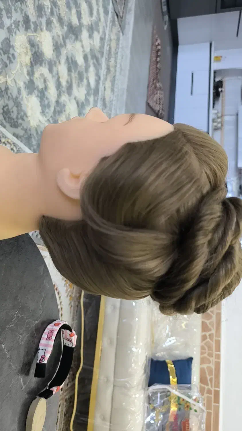 شنیون رایگان|خدمات آرایشگری و زیبایی|خرمآباد, |دیوار