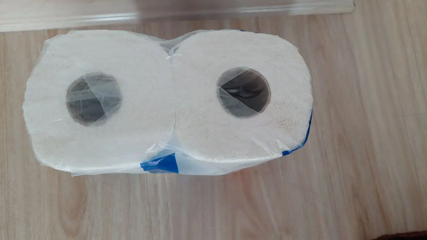 دستما کاغذی دو قلو ی کیولین|مواد شوینده و دستمال کاغذی|تبریز, |دیوار