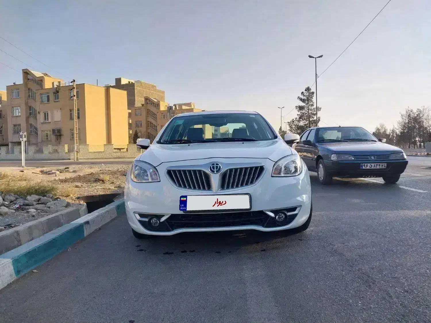 برلیانس h330 اتومات مدل ۹۹|خودرو سواری و وانت|اسلامشهر, شهرک واوان|دیوار