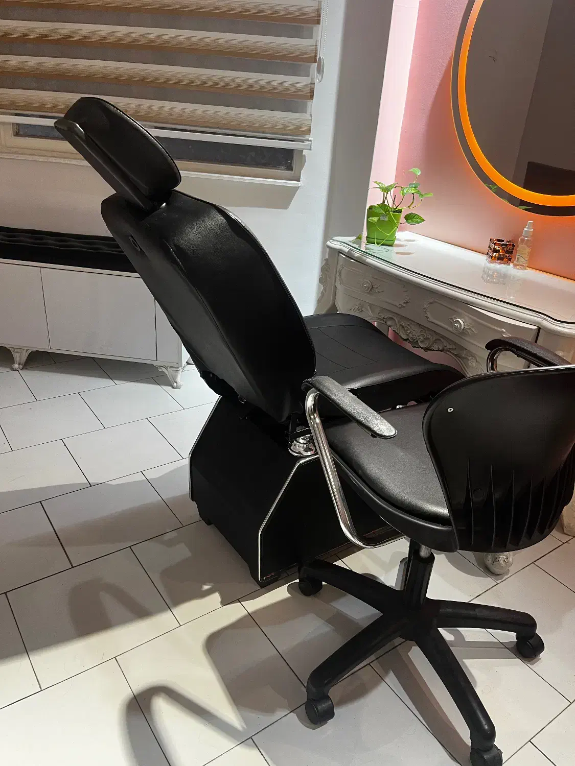 فروش لوازم سالن زیبایی/آرایشگری|آرایشگاه و سالنهای زیبایی|تهران, گیشا|دیوار