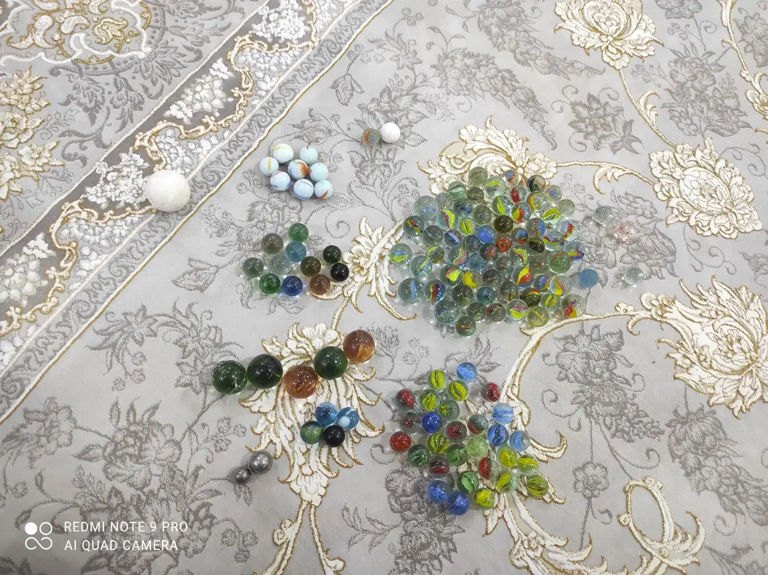 تیله|اسباب‌‌بازی|گوآور, |دیوار