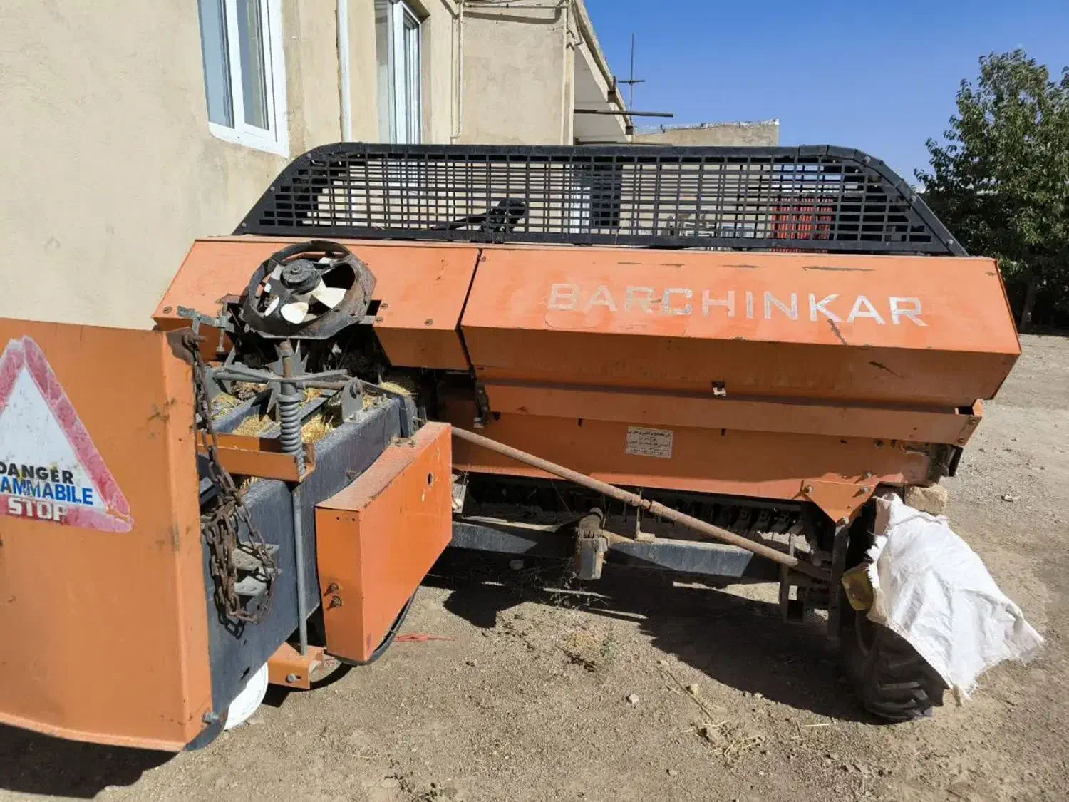 تراکتور رومانی،پرس بیلر،موور یونجه چین،ریک|خودرو سنگین|خنجین, |دیوار