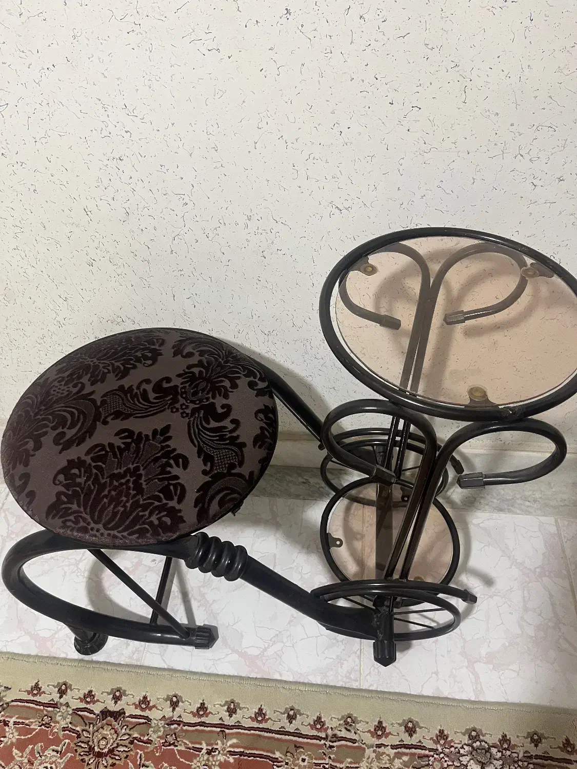 میزتلفن|میز تلفن|رشت, آزادگان|دیوار