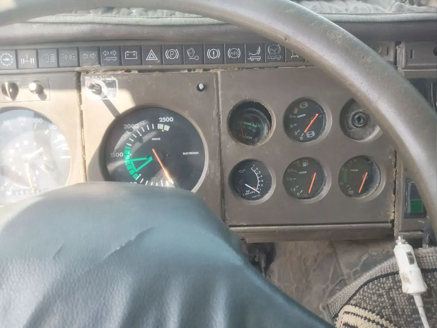 کامیون کشنده ایویکو|خودرو سنگین|یزد, |دیوار